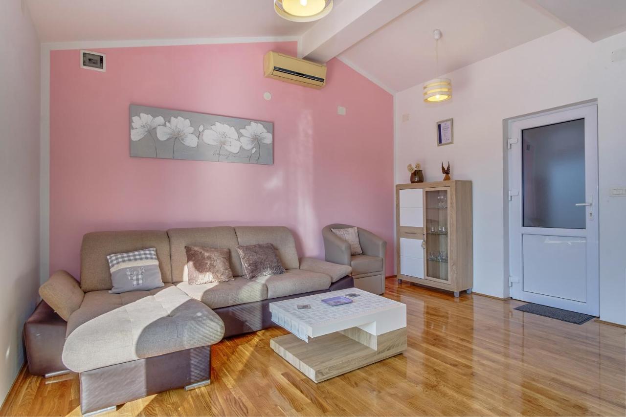 Apartments Zerjav Mali Lošinj Екстериор снимка