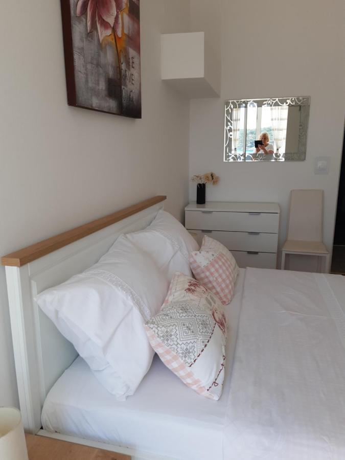 Apartments Zerjav Mali Lošinj Екстериор снимка